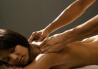 man_massage_girl-300x212