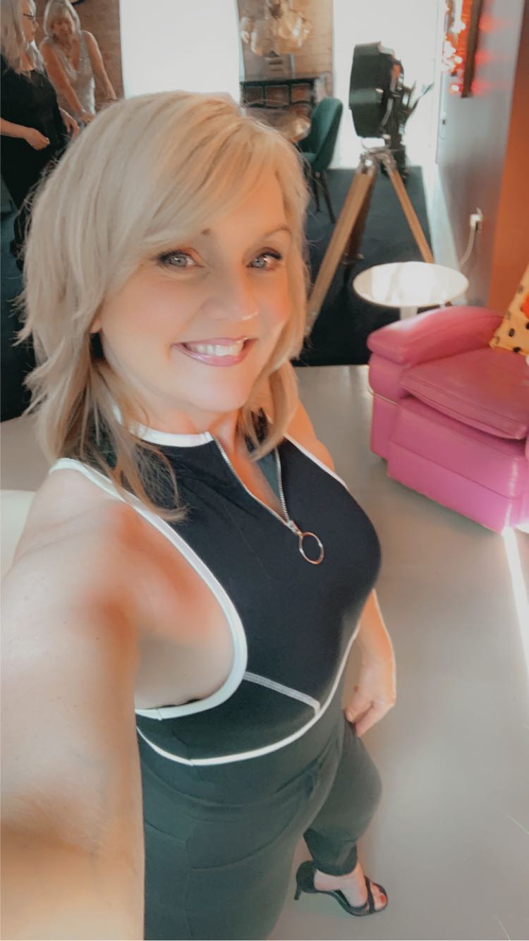 D2C8AAD8-9911-4703-B4AD-A6A6F2FFDEE5