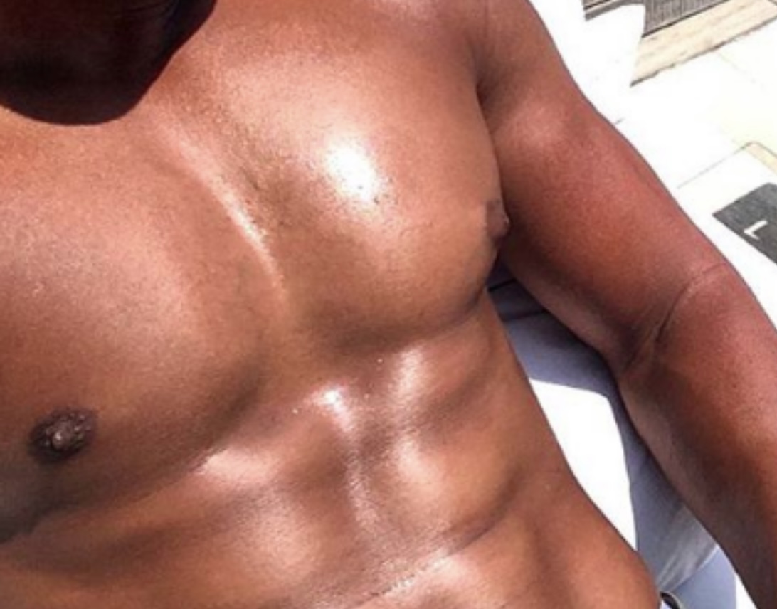 4A8AD593-B8D8-4086-BE87-3E3A2893D743